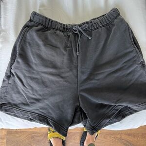 Elwood boyfriend shorts